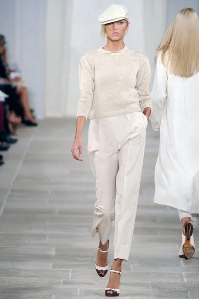 Look 29